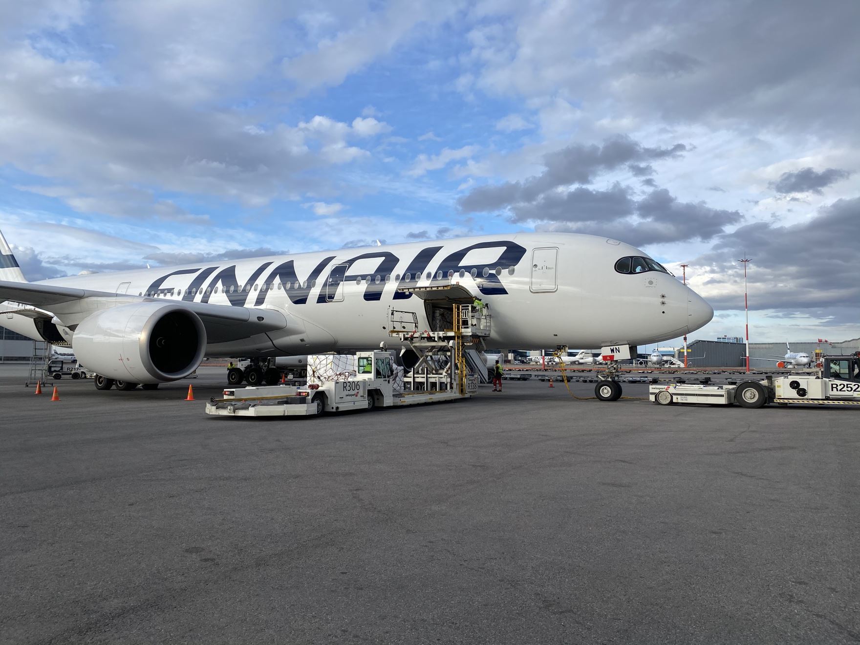 finnair damaged baggage