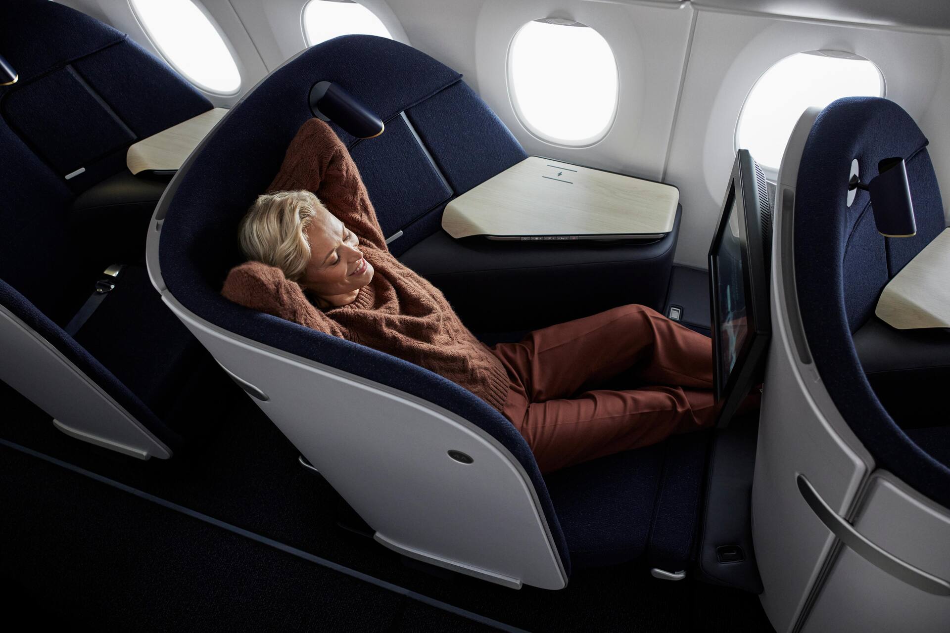 Photo tour: Finnair's new Business Class cabin explored | フィンエアー